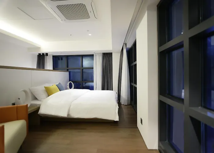 루나스카이돔 구 스페이스앤무드 Hotel *