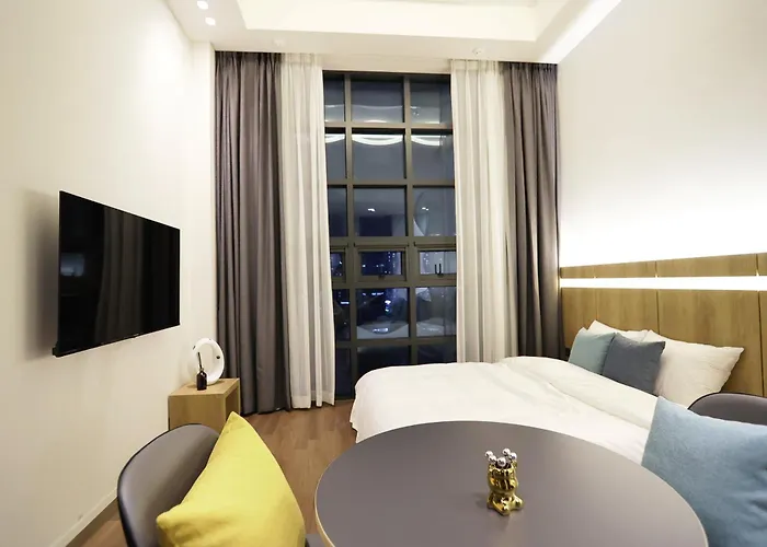 루나스카이돔 구 스페이스앤무드 Hotel