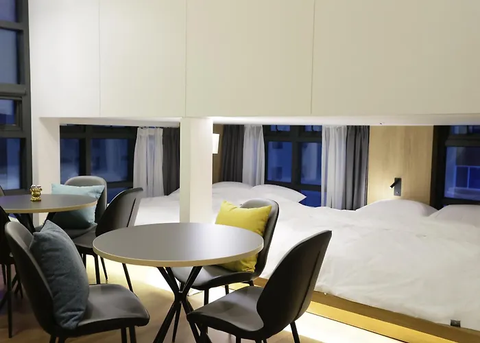 Hotel 루나스카이돔 구 스페이스앤무드 *