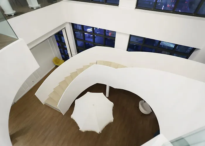 루나스카이돔 구 스페이스앤무드 Hotel *