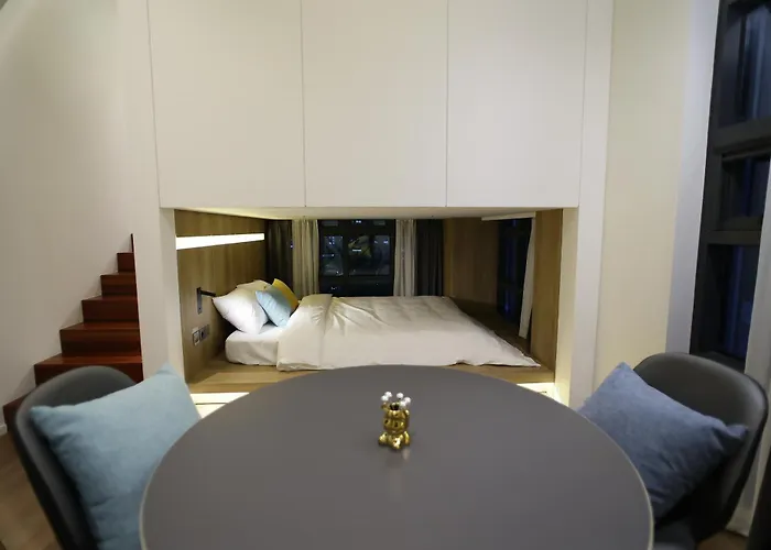Hotel 루나스카이돔 구 스페이스앤무드 *